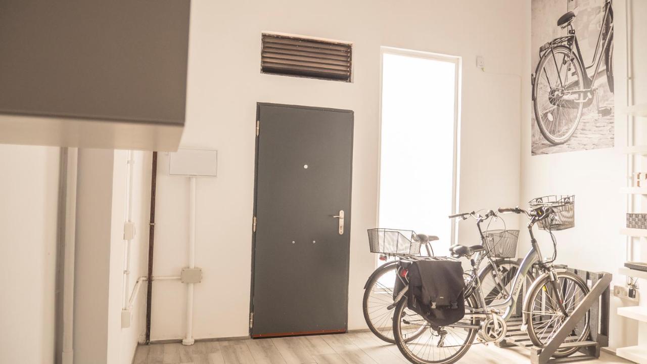 Amplio Apartamento Con Bicicletas Apartment Valencia Exterior photo